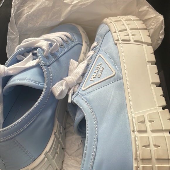 Prada Calzature Donna size 38.5 color baby blue bought from Saks Fifth Avenue - Picture 2 of 9